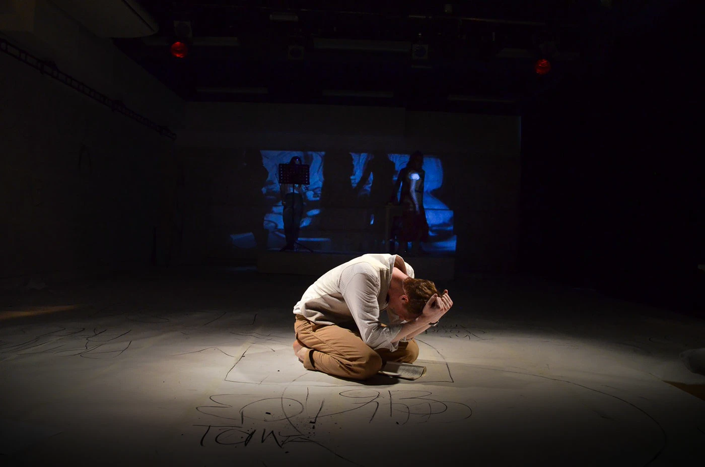 Volodya - A Tragedy, Lighting Design, University of Birmingham, 2019 production still 1 by Ben Sassoon
