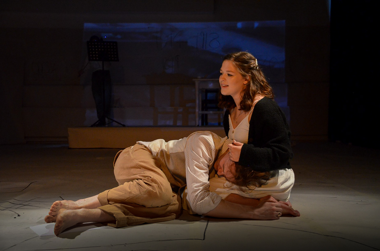 Volodya - A Tragedy, Lighting Design, University of Birmingham, 2019 production still 3 by Ben Sassoon